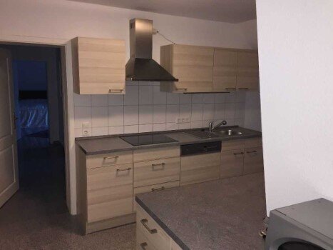 2-Raum-DG-Wohnung mit EBK und Balkon in Wichmannsdorf