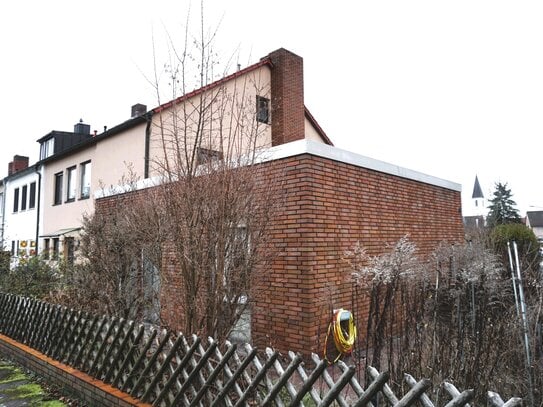 2-Familien-Eckhaus mit großem Garten in Nürnberg - Eibach / Haus kaufen