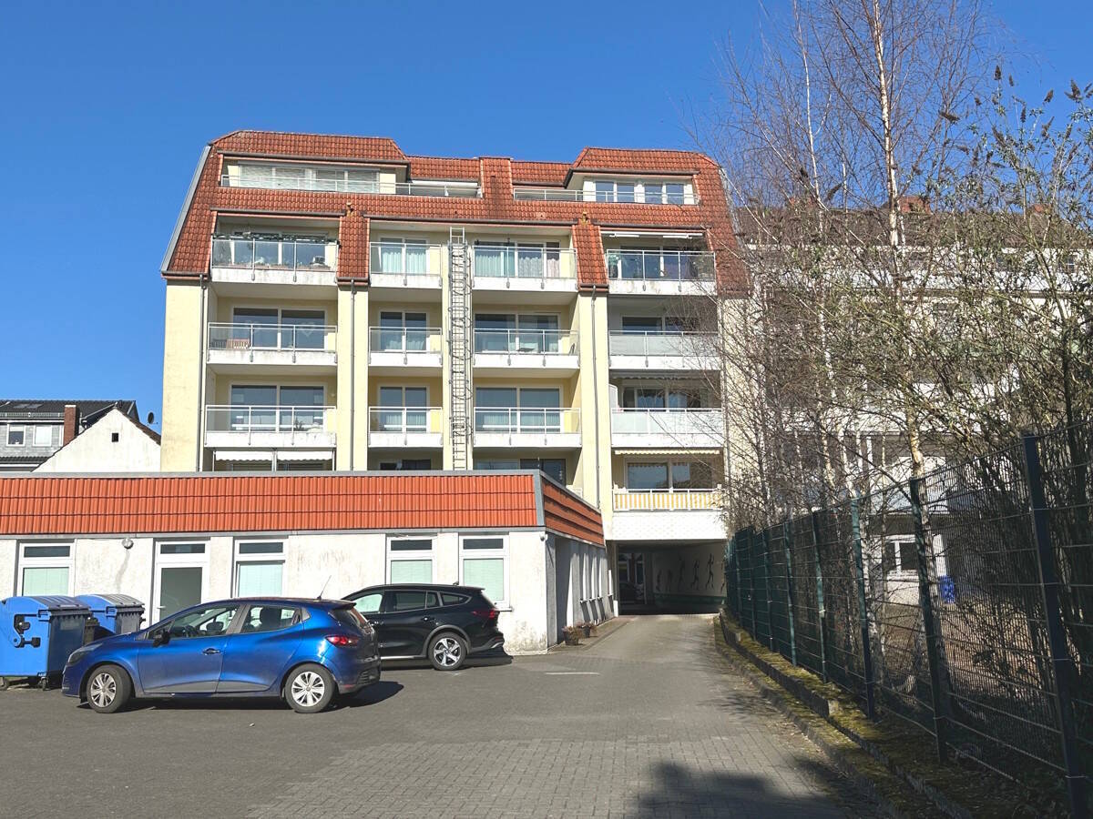 PURNHAGEN-IMMOBILIEN - Vegesack/Weitblick - 3-Zi.Eigentumswohnung mit Loggia u. 2 Tiefgaragenplätzen