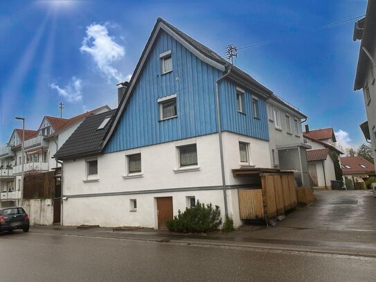 Weissach: Doppelhaushälfte zum Preis einer Wohnung mit zusätzlich ca. 670 m² Gartengrundstück