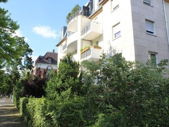 ++FREI+++MUSIKVIERTEL+++TOP-LAGE+++2-ZIMMER-WHG+++TERRASSE+++GARTENANTEIL+++TOP GRUNDRISS+++BEGRÜNTER INNENHOF+++AUFZUG…