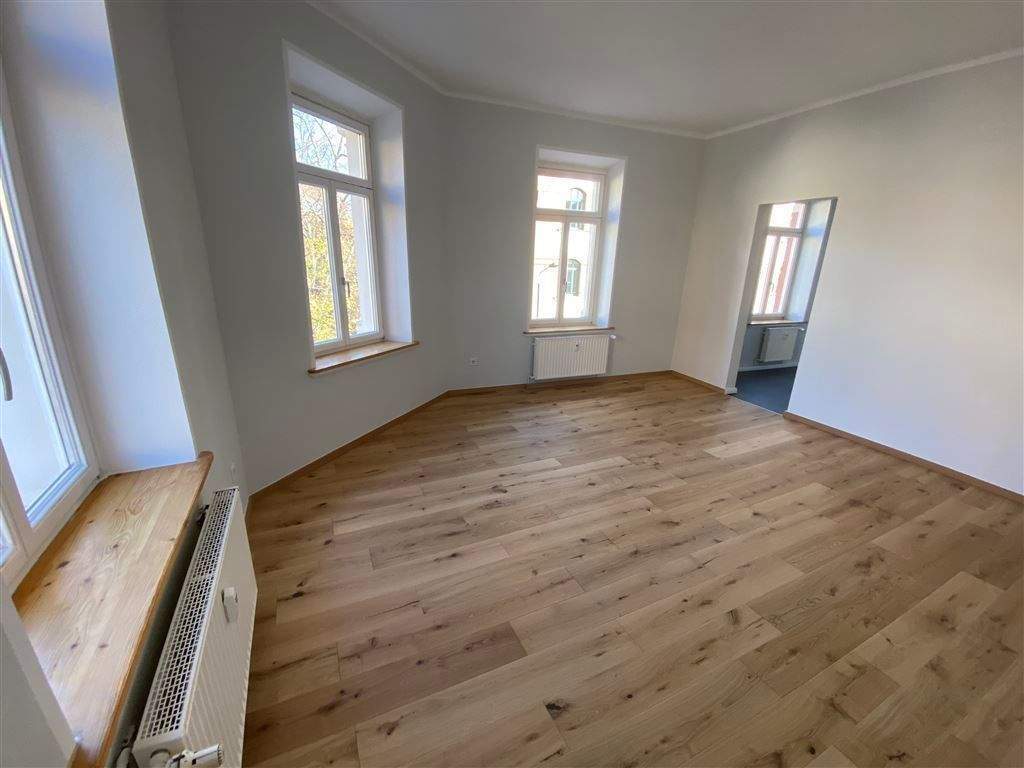Plagwitz* neu renovierte 2 Zimmer-Wohnung* Wannenbad* sep. Küche