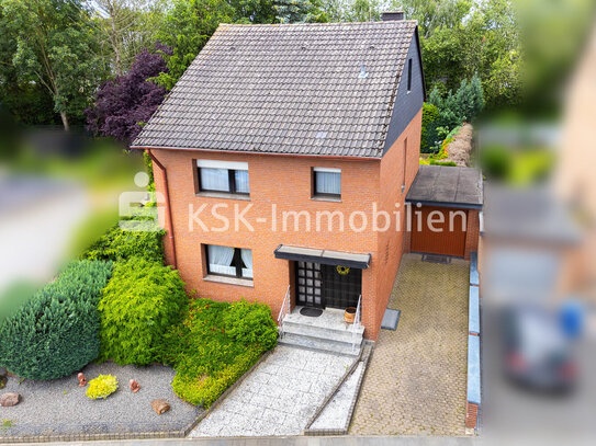 Gepflegtes Einfamilienhaus mit Blick ins Grüne.