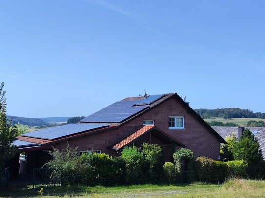 Ein Traumhaus mit großem Garten, Pool, Partyraum und vielem mehr…