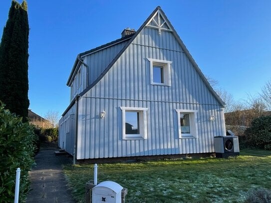 Top modernisiertes Einfamilienhaus auf über 1000 qm Grundstück / Provisionsfrei für Käufer *** 360 Grad Rundgang ***