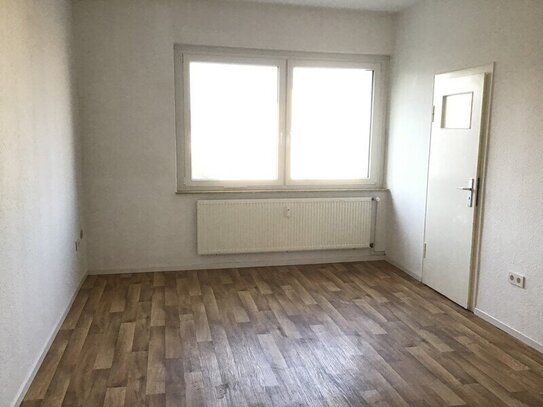 Gemütliche Single-Wohnung in ruhiger Nachbarschaft kurzfristig verfügbar.