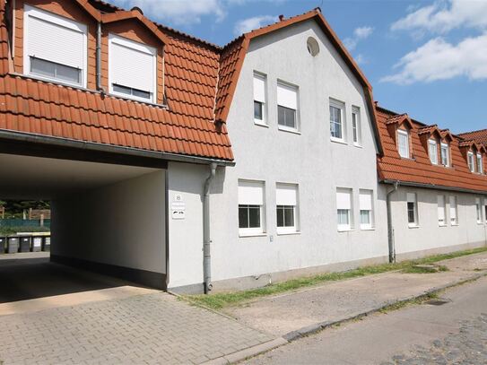 Ruhig am Stadtrand von Halle- 2 Zimmerwohnung mit Stellplatz Einbauküche möglich!