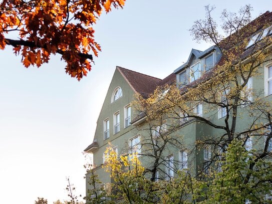 ANLAGE | Charmante Altbauwohnung - 5-Zimmer mit Balkon und Loggia