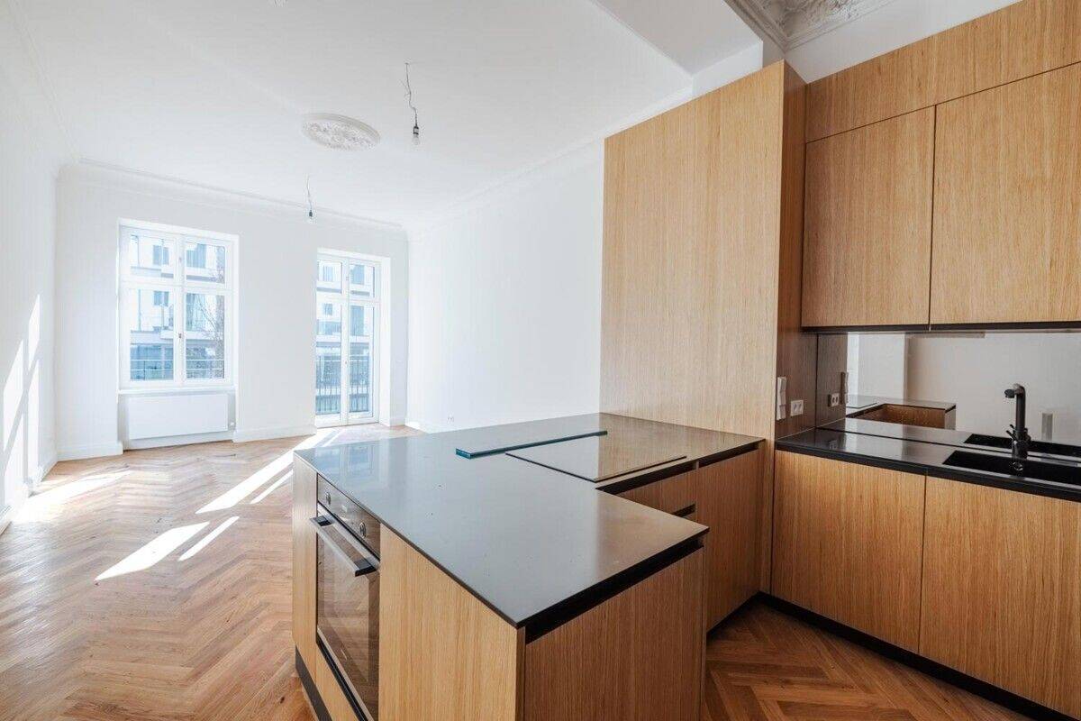 Zuhause in zwei Berliner Welten: Gründerzeit-Apartment mit Charme und Süd-Balkon - Foto 1