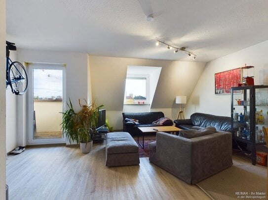 Open House am 01.03.25 um 15:00 Uhr: Klasse 4-Zimmer-Maisonette-Wohnung - zentral mit Balkon