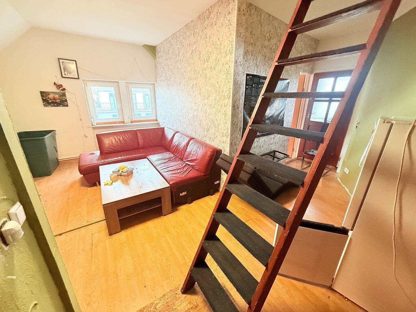 **Besichtigung: Di., 09.06.2026 um 18:00 Uhr** Schöne Familienwohnung am Volkspark! **Balkon** - Photo 1