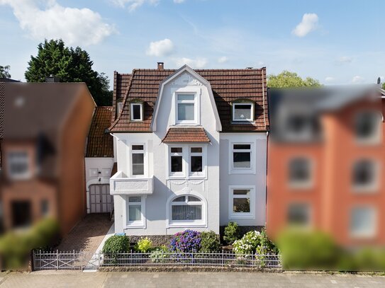 Mehrfamilienhaus mit ca. 330 m² Wohnfläche und 3 Wohneinheiten im herrschaftlichen Jugendstil auf einem 600 m² Grundstü…