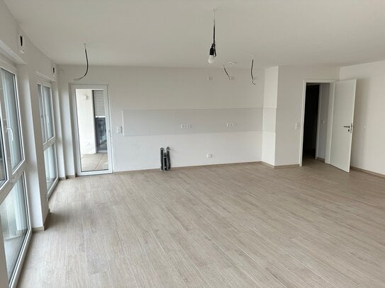 *Neubau Erstbezug* Barrierefreie Wohnung in Hofheim mit hochwertiger Ausstattung und TG-Stellpatz