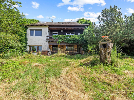 Traumhafte Aussichten - ruhige Lage - großes Grundstück - großzügiges Haus zum Wachküssen