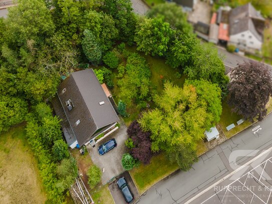 Gepflegtes Baugrundstück für Ihr Eigenheim am Fuße des Kulms