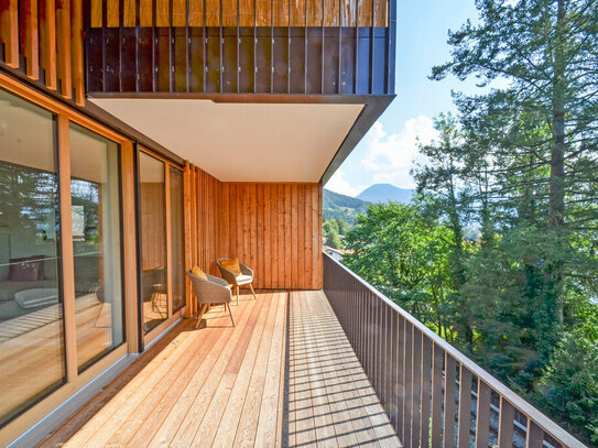 GESCHMACKVOLLE UND MÖBLIERTE 2-ZIMMER-WOHNUNG MIT SEE-UND BERGBLICK TEGERNSEE