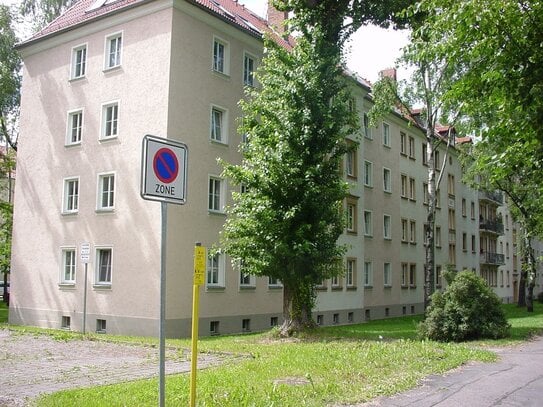 helle Dachgeschoß-Wohnung