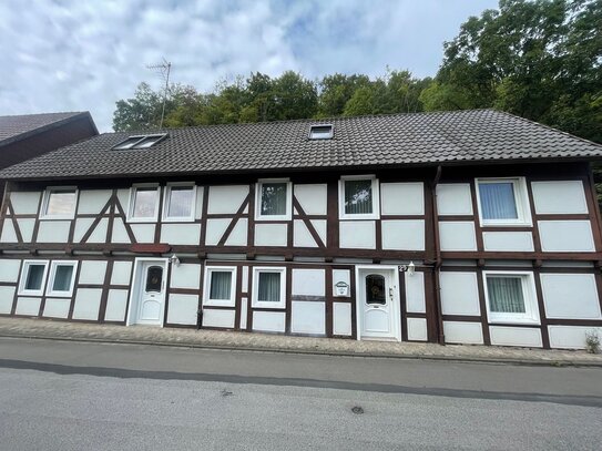 Gepflegtes Fachwerkdoppelhaus in Salzderhelden