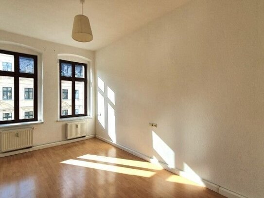 geräumige 2- Raumwohnung mit Balkon und großer Küche in der Innenstadt !