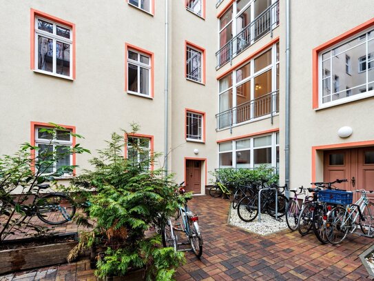 Sanierte 2-Zimmer Wohnung mit Balkon in Berlin-Friedrichshain