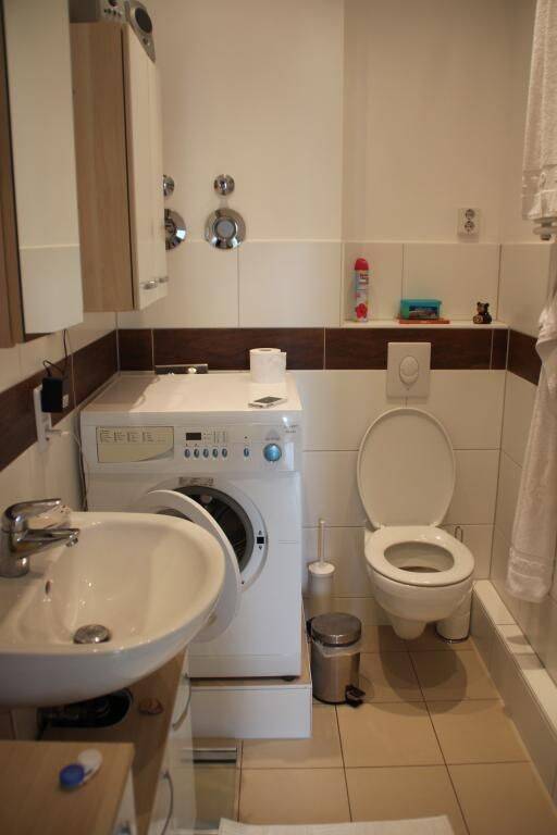 Tolle und geräumige 2-Raum-Wohnung im Berlin - Photo 1