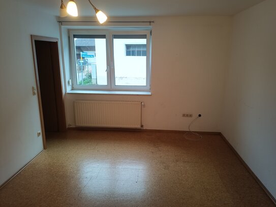 Schöne 70m² drei Zimmer Wohnung in Ursensollen ot Garsdorf