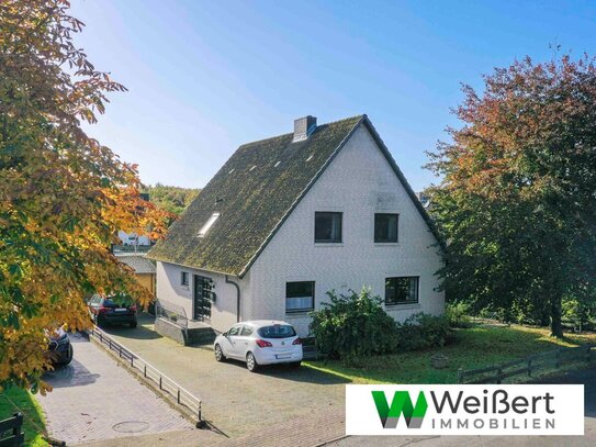 Großzügiges Einfamilienhaus mit Sauna, Kamin und gepflegtem Garten in ruhiger Lage von Kremperheide