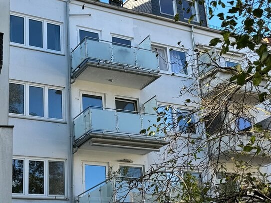 Zentrale, sanierte 2-(bis 3)-Zimmer Eigentumswohnung