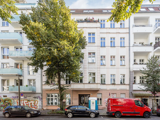 Für Selbstnutzer: 4-Zimmer-Altbauwohnung in Friedrichshain