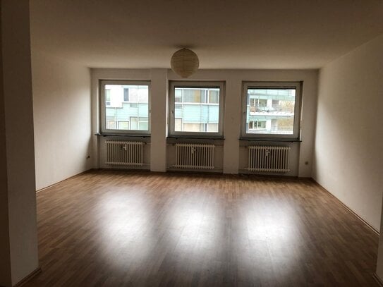 Gut geschnittene 3 Zimmerwohnung Nürnberg Nord