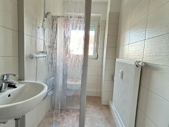 3 Zimmer Mietwohnung in Senftenberg Erdgeschosswohnung mit bodenebener Dusche.