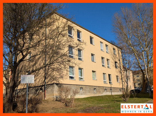 Helle, frisch sanierte Wohnung! Küche und Bad mit Fenster // Großes Wohnzimmer // Beliebte Lage!