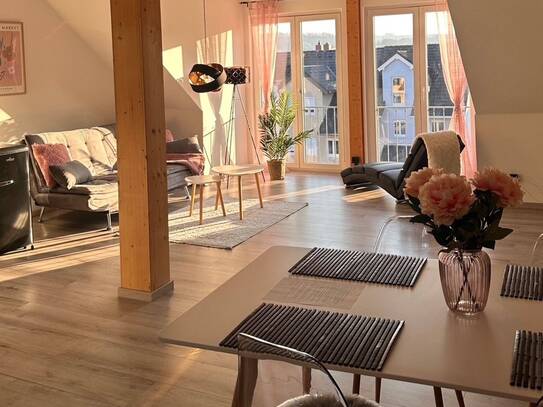 2-Zimmer-Appartement mit TV, Wlan, Doppelbett und Schlafcouch, Küche, Bad/WC und eigenem Parkplatz