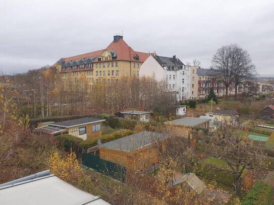 4 Zimmer mit Blick über Chemnitz 2 Balkone ruhige Seitenstraße