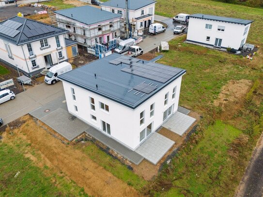 Erstbezug ! Fertiggestellte Neubau DHH in Allendorf Lumda