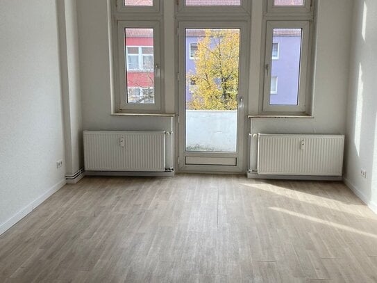 Ihr neues Zuhause? 3-ZKB Altbau mit Balkon in der Südstadt