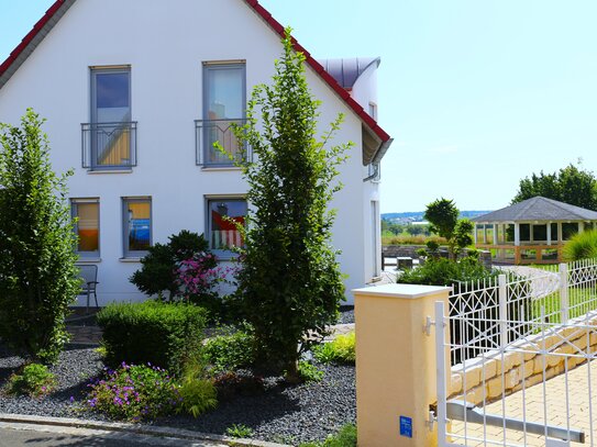 Feng-Shui Einfamilienhaus Wohnen in absoluter Freiheit und Natur