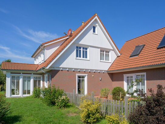 Liebevoll gestaltetes fast neuwertiges Haus mit Anbau mit riesigem Garten - Wohnen und Arbeiten