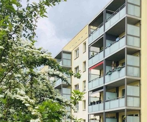 2 Zimmerwohnung Balkon sucht Euch!