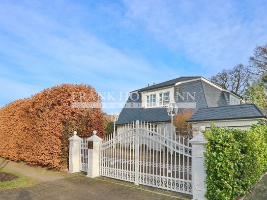 Stilvolle Villa mit großem Garten und Garage in Hamburg-Volksdorf