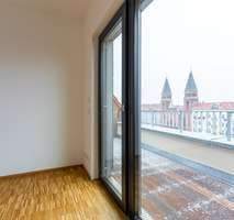 SONNE gefällig? Traumhaft HELLE 2-Zi.,DG-W! GRANDIOSER AUSBLICK!!! - Photo 1
