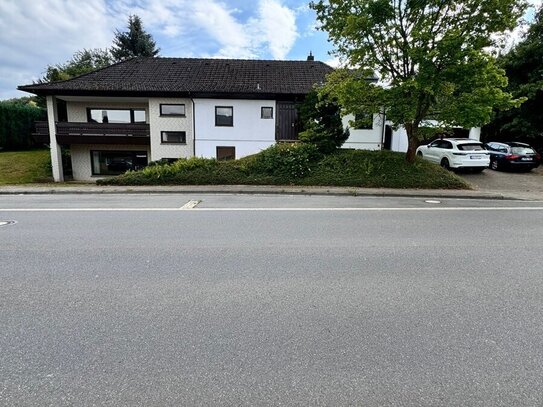 Mehrfamilienhaus mit möglicher Gewerbeeinheit in Oberlübbe zu verkaufen!