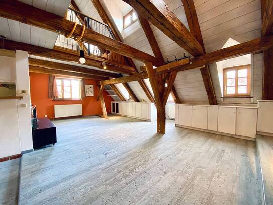 möblierte 2 Zimmer-Maisonette-Wohnung inmitten der historsichen Altstadt - Nürnberg / St.Sebald