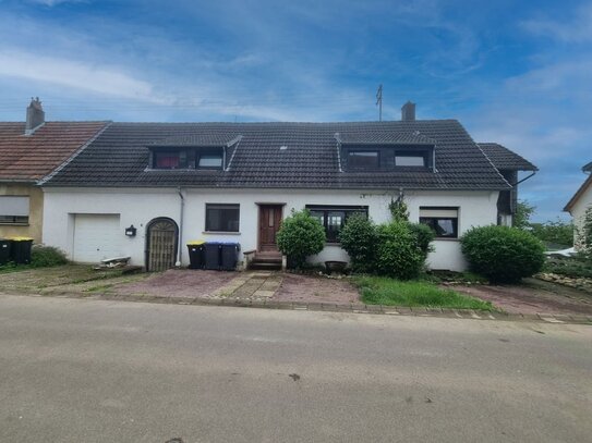 Mehrfamilienhaus mit 4 Wohneinheiten in ruhiger Wohnlage