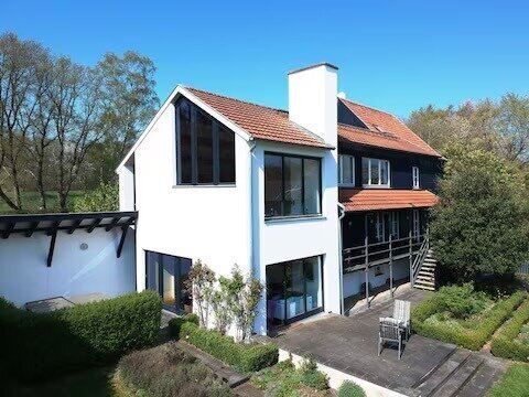 Wunderbares Einfamilienhaus mit Stallgebäude und Weide