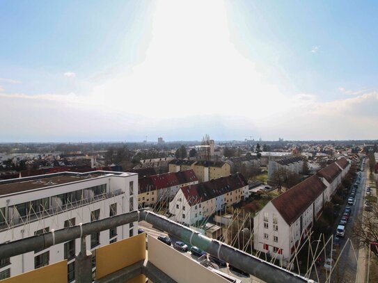 Bezugsfertige möblierte 3-Zimmer-Wohnung mit 2 Balkonen und sagenhaftem Blick über Ingolstadt