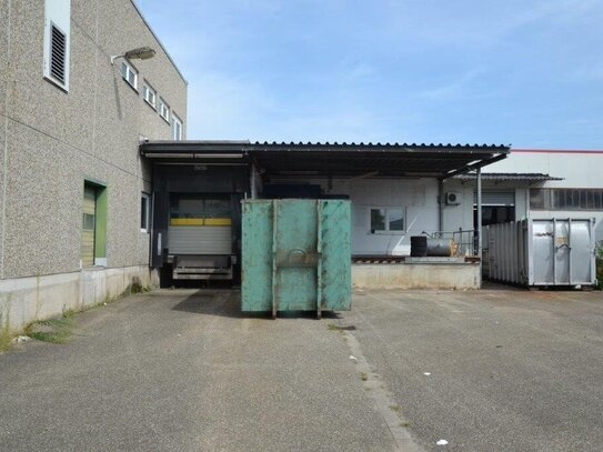 Lager- / Logistikfläche ca. 3.500 m² mit Rampen in Offenburg - zu vermieten