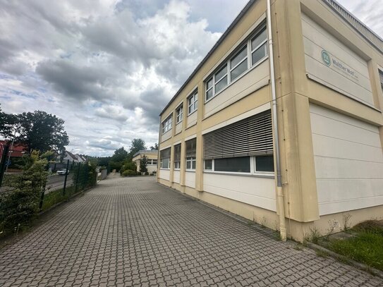 attraktive Gewerbeflächen (Büro und Hallen) mit idealer Verkehrsanbindung in Wendelstein