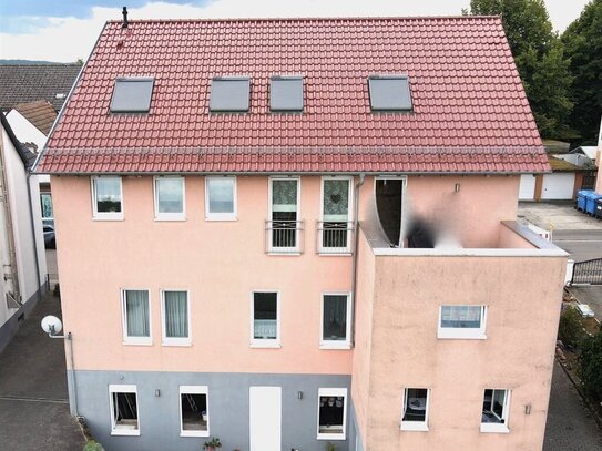 Viel Platz im kernsanierten Zweifamilienhaus in Pirmasens