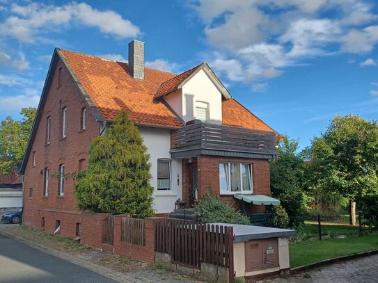 Einfamilienhaus mit Einliegerwohnung und großem Garten! (RK-6196)